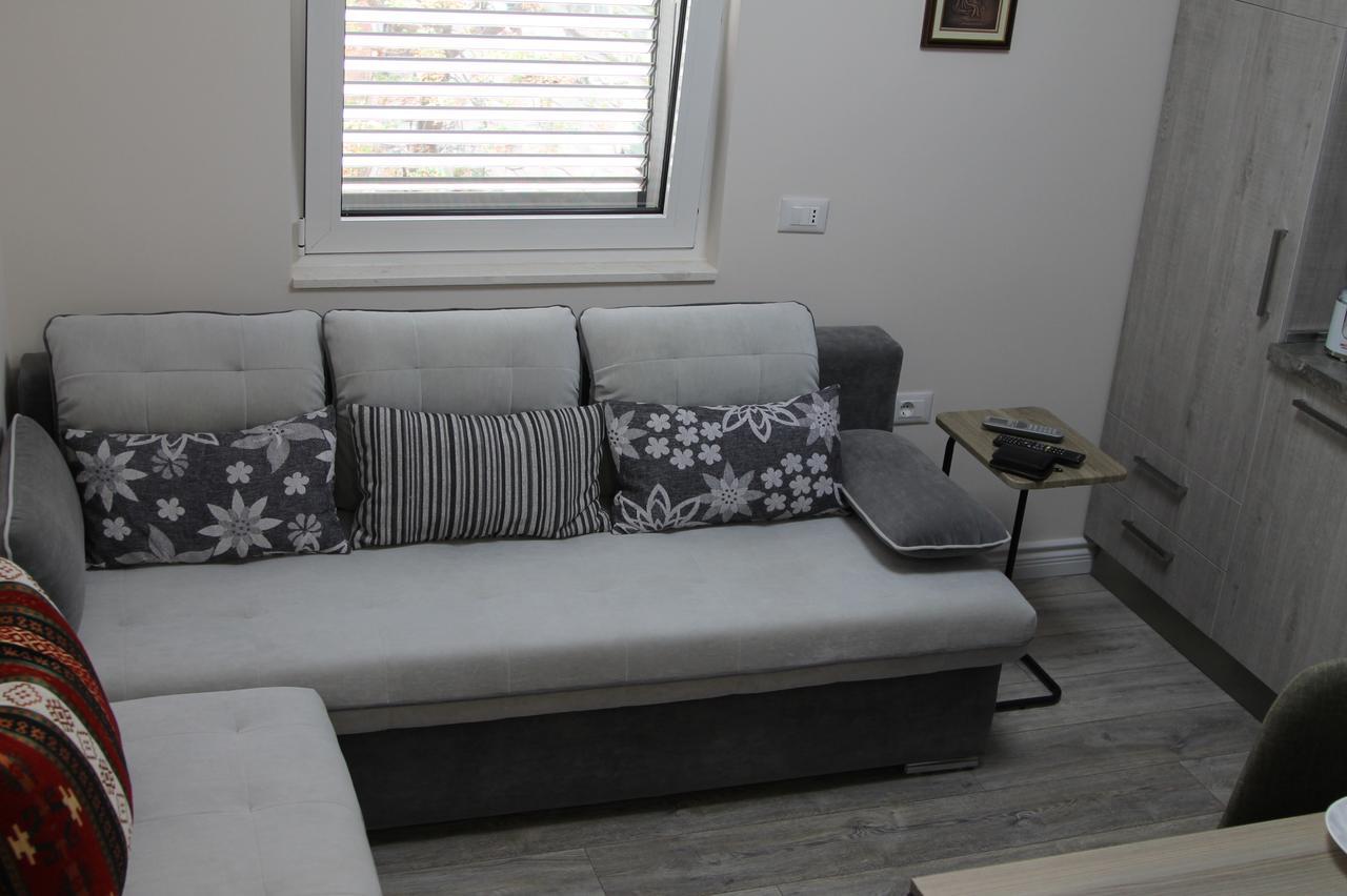 Absolute Blloku Apartment Tirana Exterior photo
